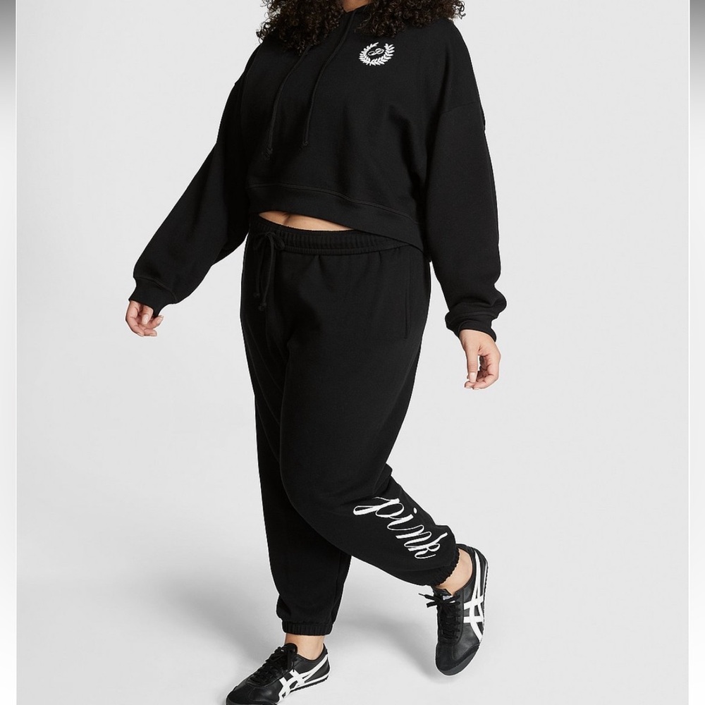 Pink Victoria’s Secret sweat pants XL